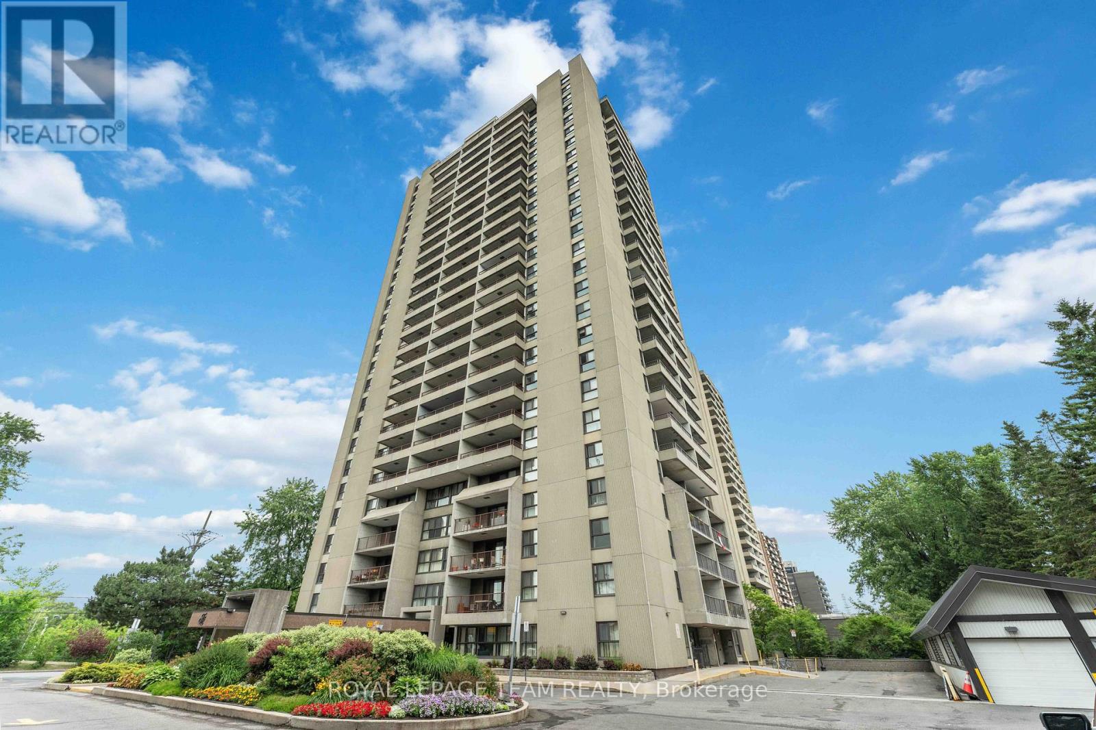 2005 - 1785 FROBISHER LANE|Ottawa, Ontario K1G3T7