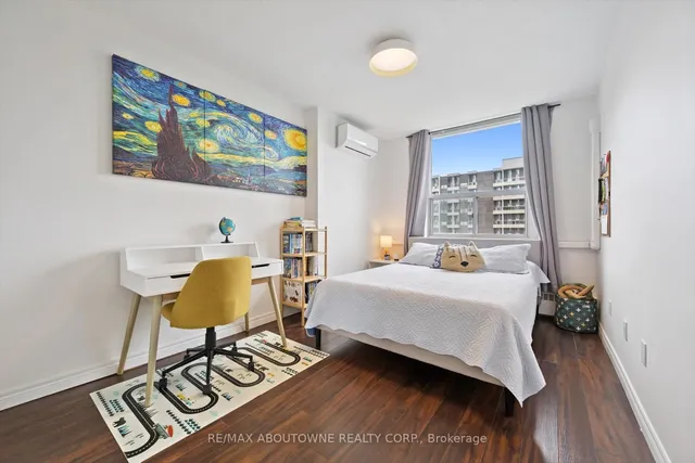 房产图片 25 - 多伦多南港街65号1002单元