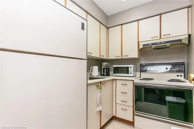 Additional image 45 of 20 Ellen St Unit 509