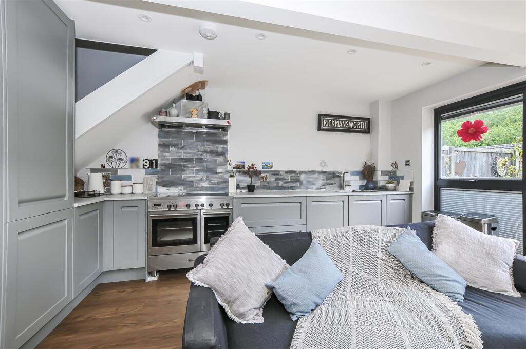 Additional image 5 of Claremont, Bricket Wood, St. Albans