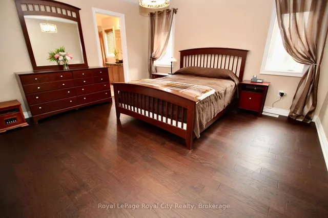 Additional image 33 of 39 Dalmeny Dr