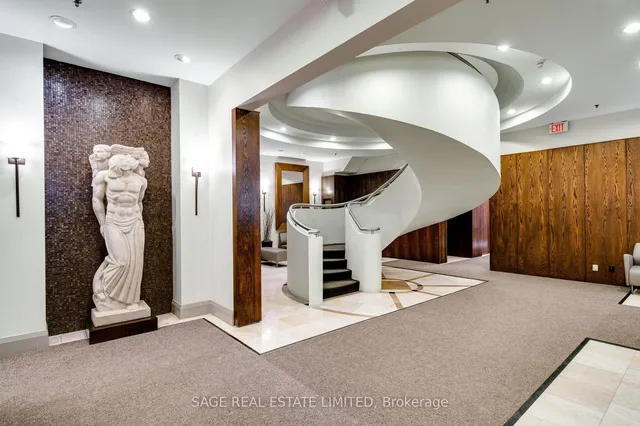 Additional image 4 of 438 Richmond St Unit 816