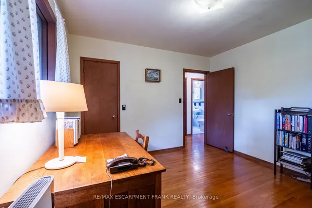 房产图片 28 - 218 BOWMAN 街