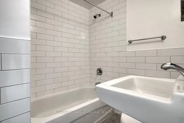 Additional image 10 of 24 Indian Road Cres