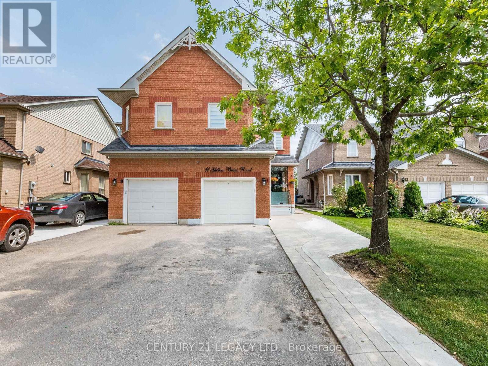 11 YELLOW BRICK ROAD|Brampton (Brampton North), Ontario L6V4K8