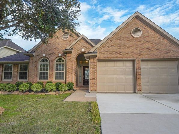 2115 Mooncrest Dr, Houston, TX 77089