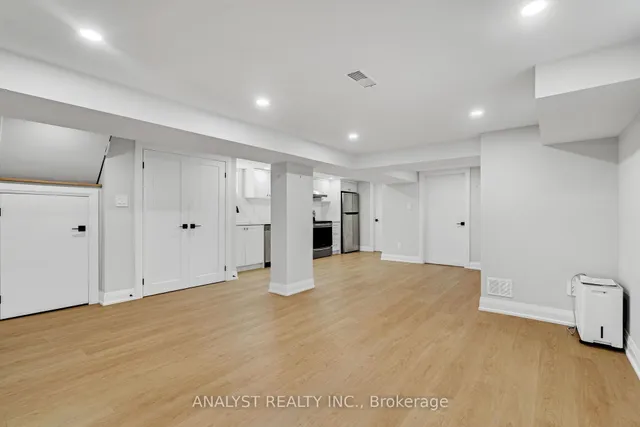 Additional image 26 of 42 Smithfield Dr