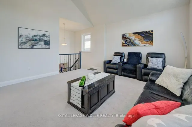 Additional image 28 of 43 Greyhawk St