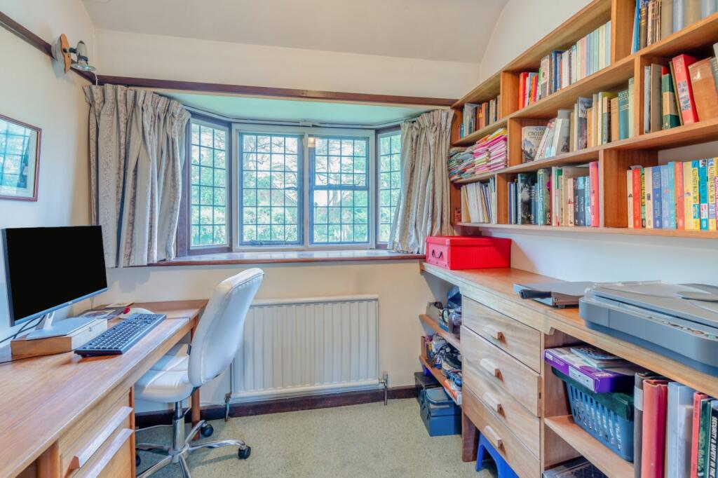 Additional image 8 of Carisbrooke Road, Harpenden, Hertfordshire