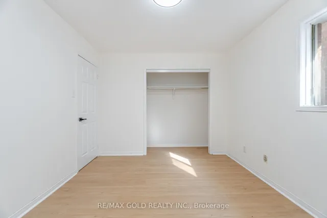 Additional image 39 of 32 Hollybush St