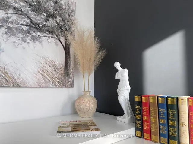 Additional image 27 of 75 St Nicholas St Unit #1606