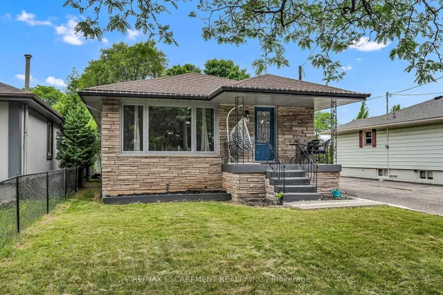 Additional image 3 of 70 Deschene Ave