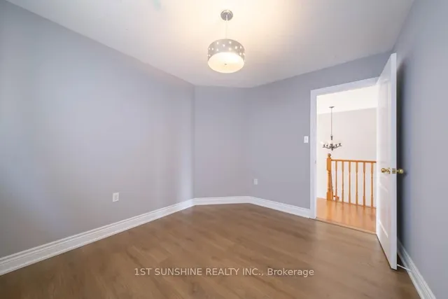 Additional image 12 of 4 Cabriolet Cres