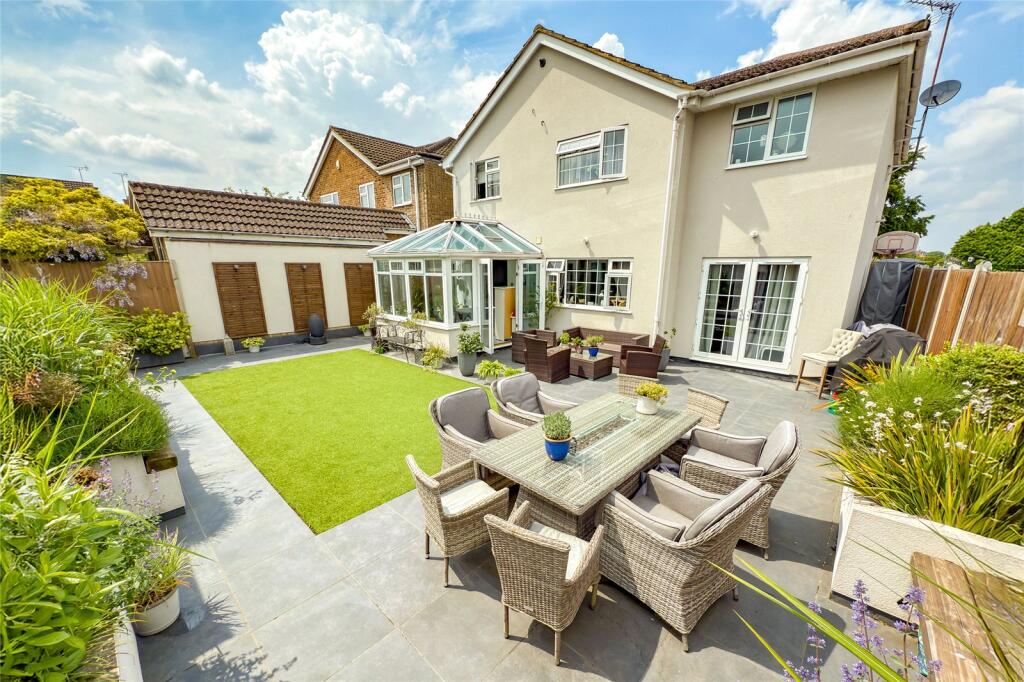 Additional image 12 of Aldwickbury Crescent, Harpenden, Hertfordshire, AL5