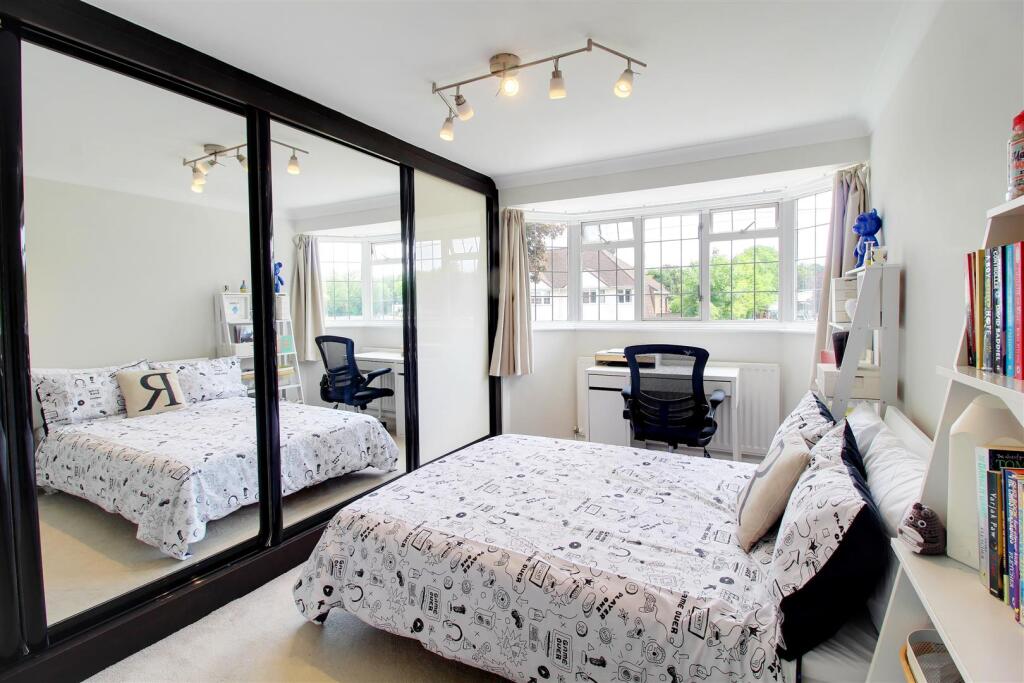 Additional image 7 of Peplins Way, Brookmans Park