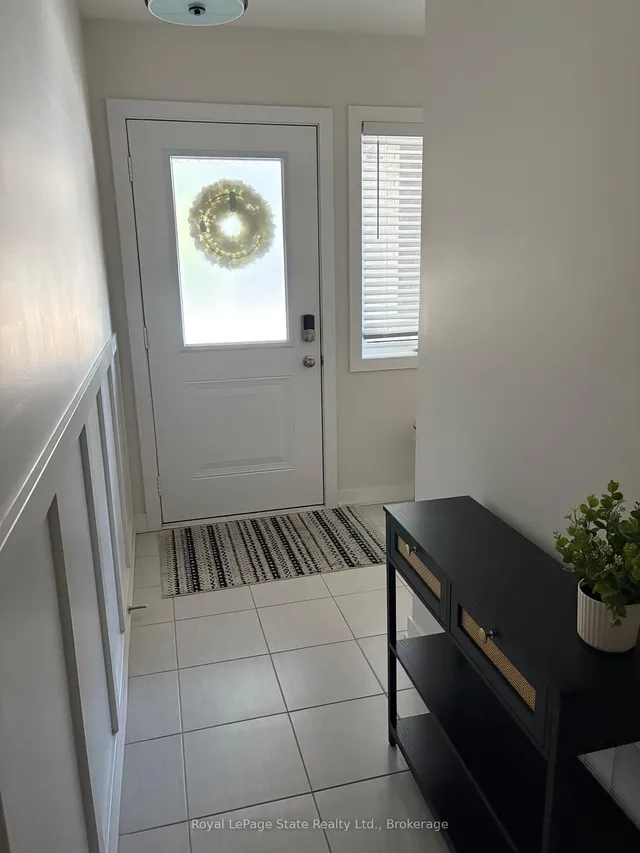 Additional image 18 of 590 North Service Rd Unit 127