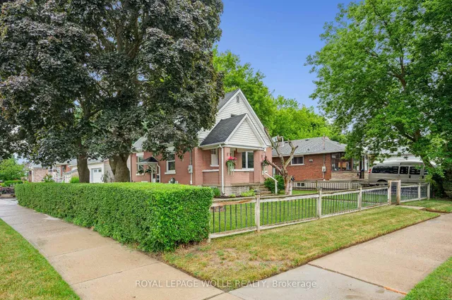 Additional image 3 of 854 Guelph St