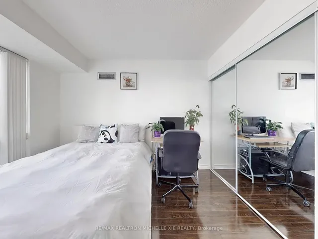 Additional image 18 of 1 Lee Centre Dr Unit Ph201