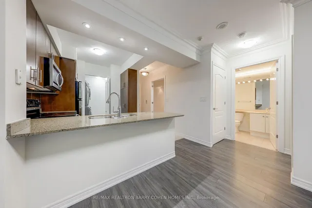 Additional image 14 of 38 William Carson Cres Unit 115