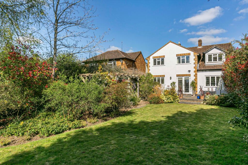 Additional image 23 of Pine Grove, Brookmans Park, AL9