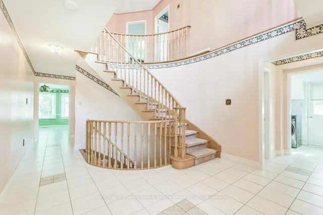 Additional image 3 of 459 Glenashton Dr
