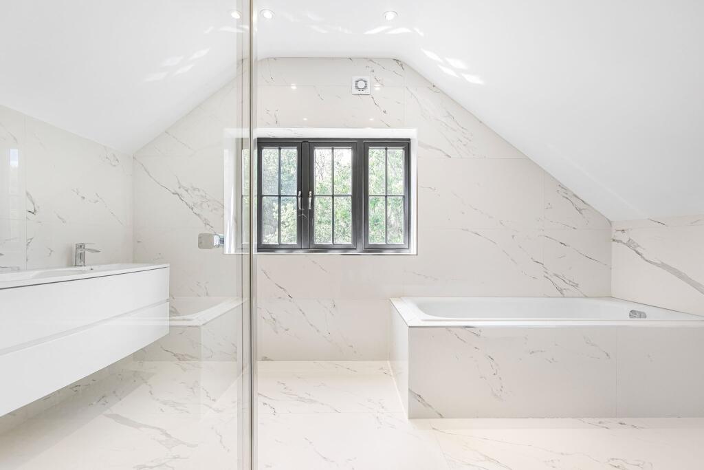 Additional image 27 of Pine Grove, Brookmans Park, AL9