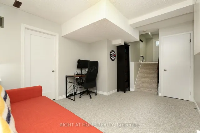 Additional image 35 of 2 Snapdragon Dr