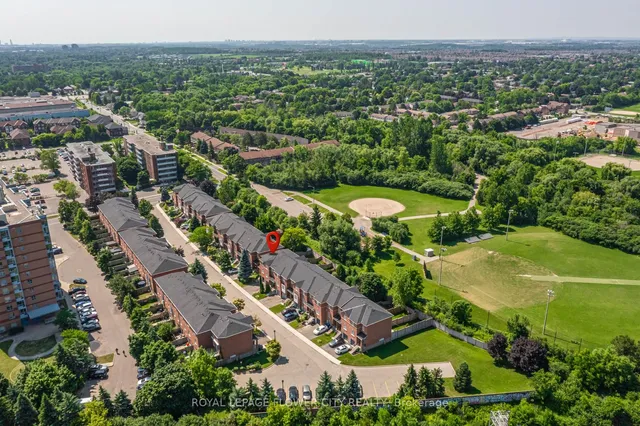 Additional image 33 of 120 Railroad St Unit 40