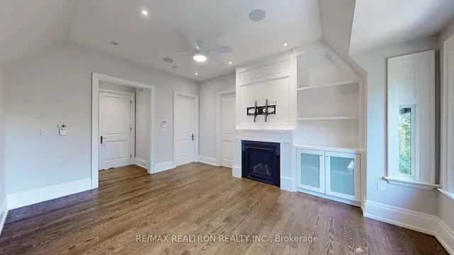 Additional image 24 of 71 Deloraine Ave