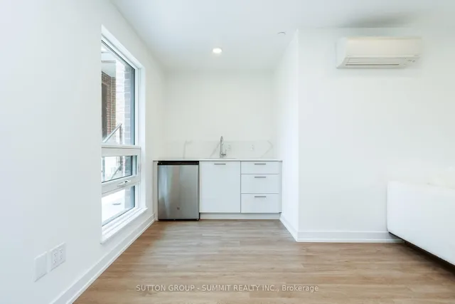 Additional image 34 of 861 Sheppard Ave Unit 18