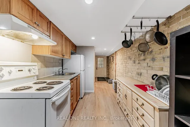 Additional image 27 of 97 Lippincott St