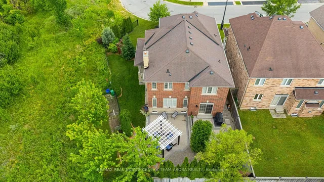 Additional image 43 of 45 Maybeck Dr