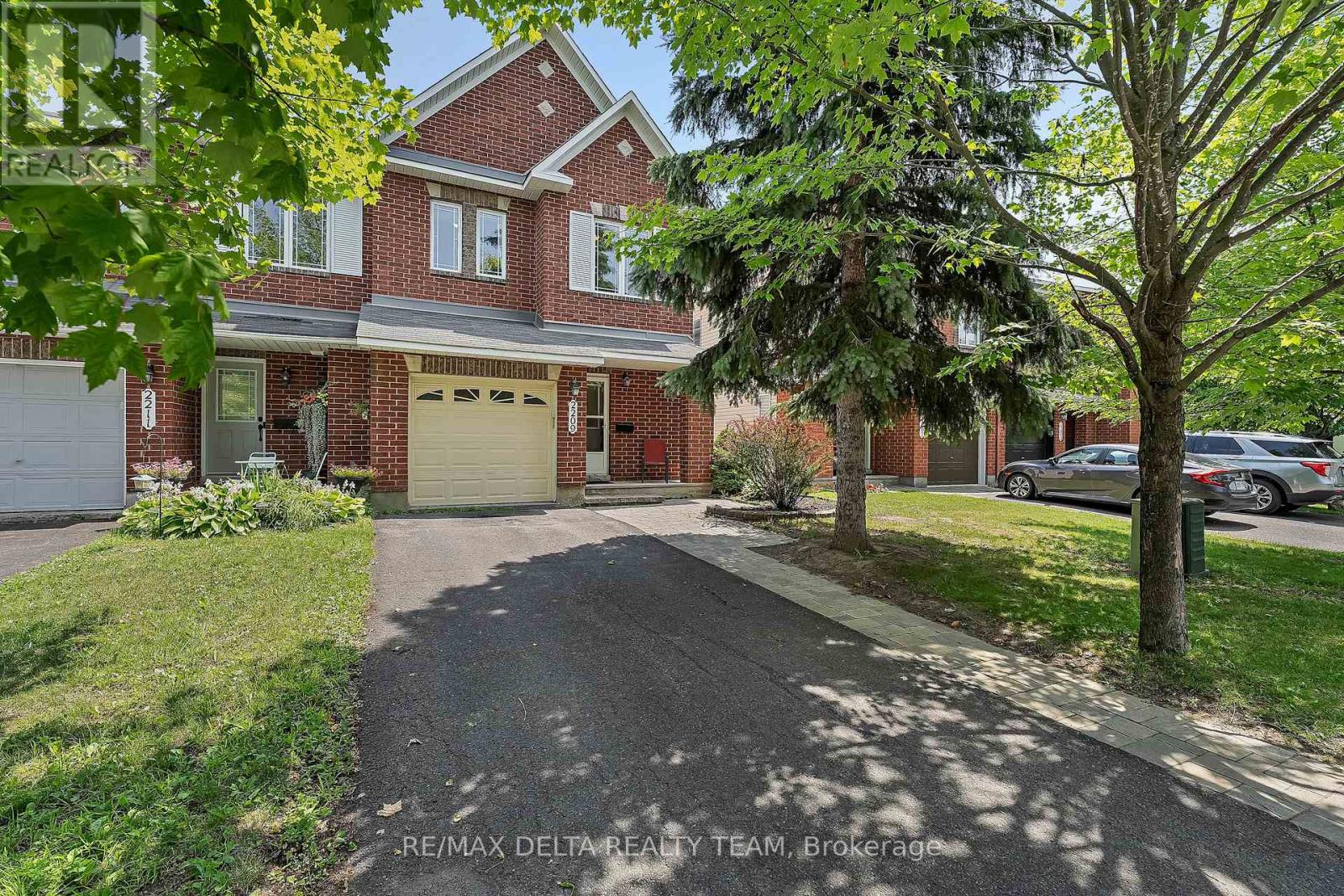 2209 SILVERADO CRESCENT|Ottawa, Ontario K4A4V2