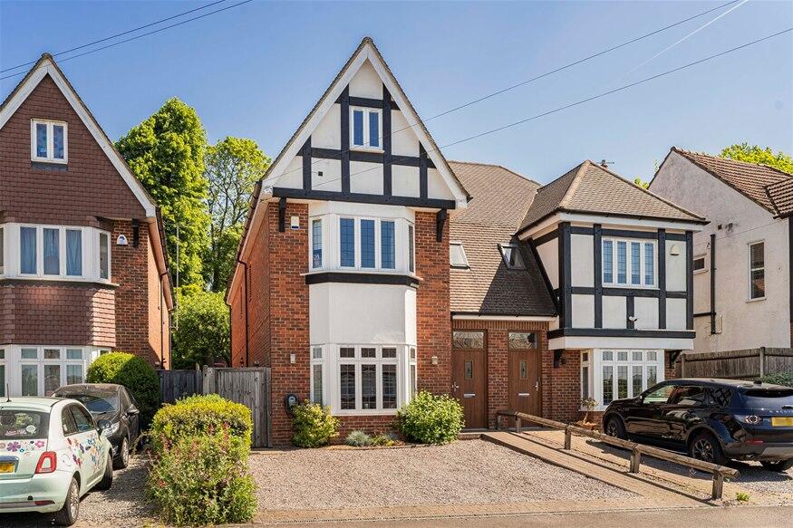 Bowers Way, Harpenden, AL5