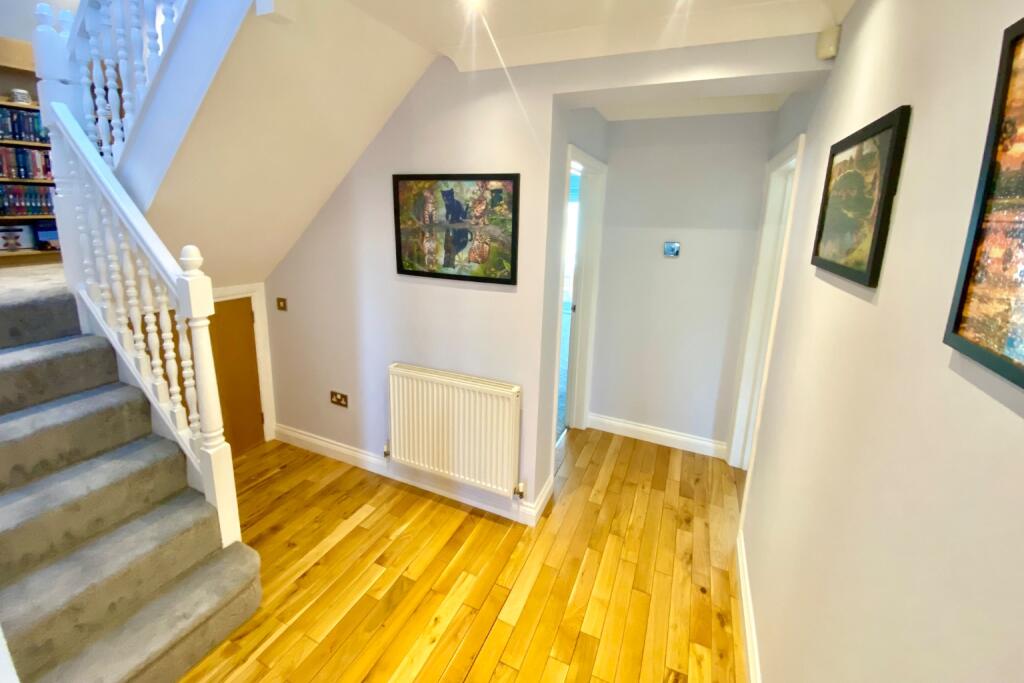 Additional image 13 of Mount Drive, Park Street, St. Albans, Hertfordshire, AL2