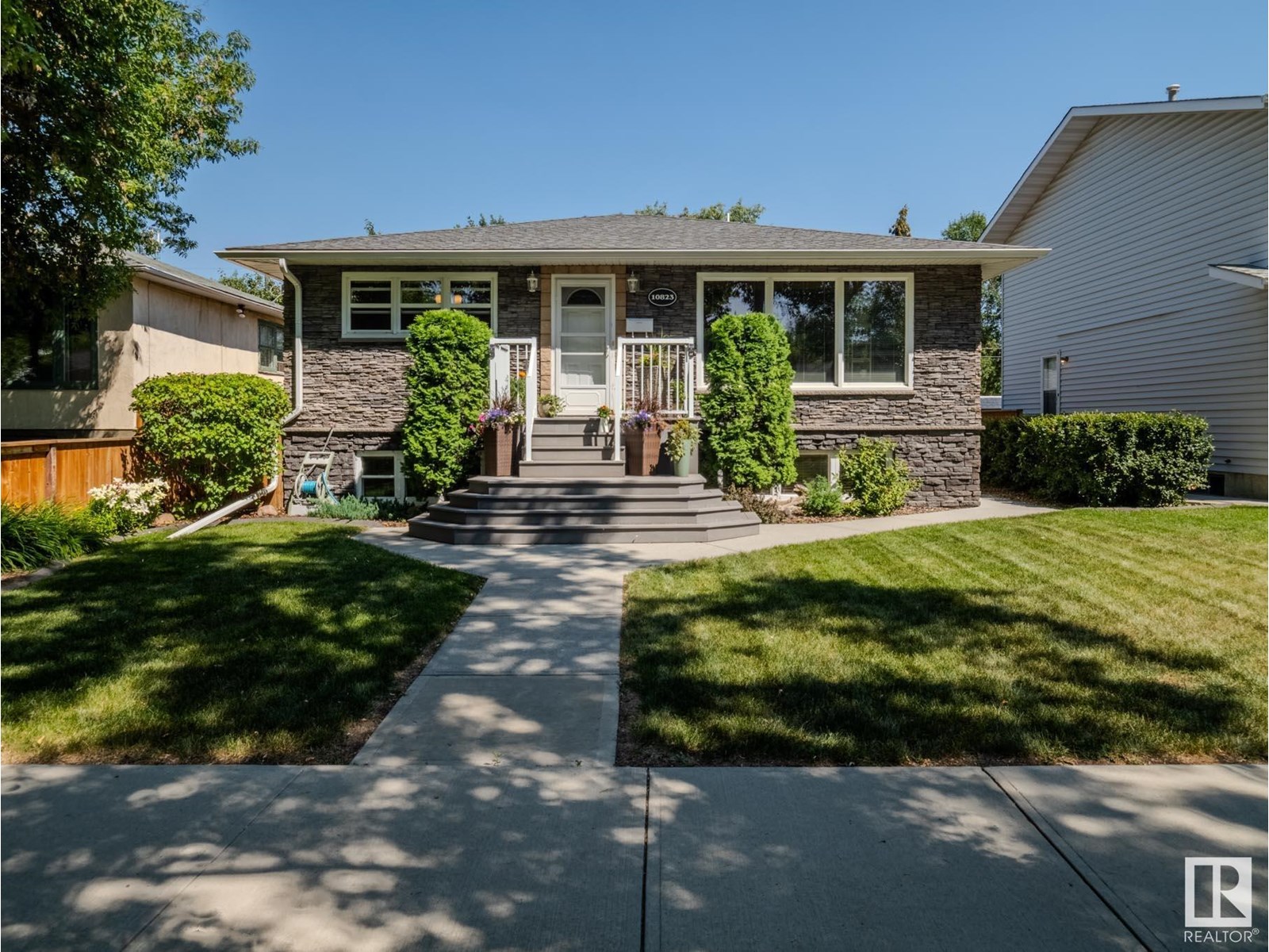 10823 122 ST NW|Edmonton, Alberta T5M0A5