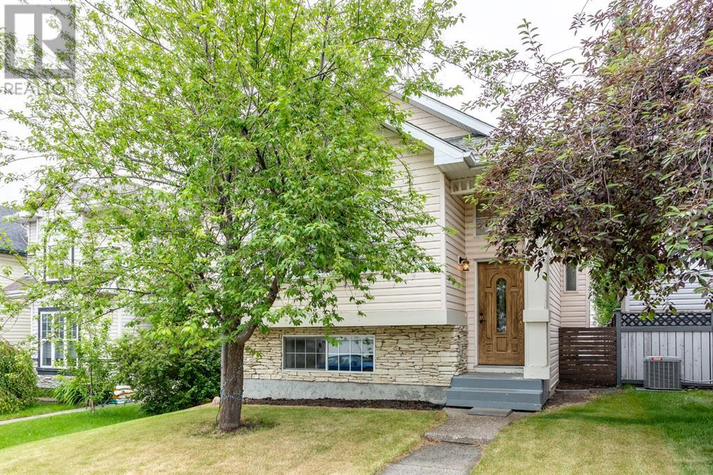 137 Hidden Ranch Road|Calgary, Alberta T3A5S6