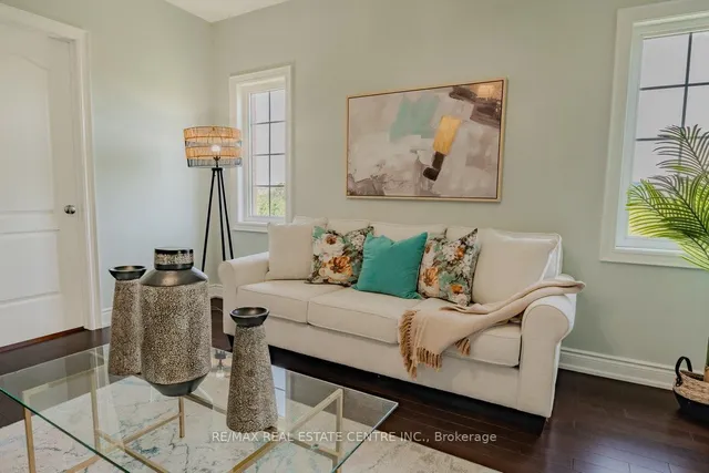 Additional image 32 of 22 Malaspina Clse