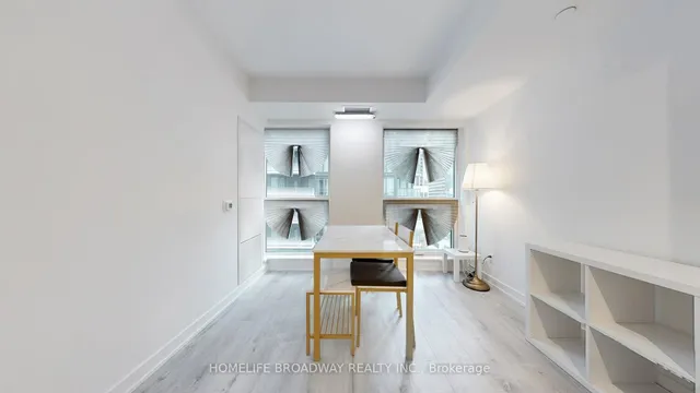 Additional image 22 of 327 King St Unit 1005