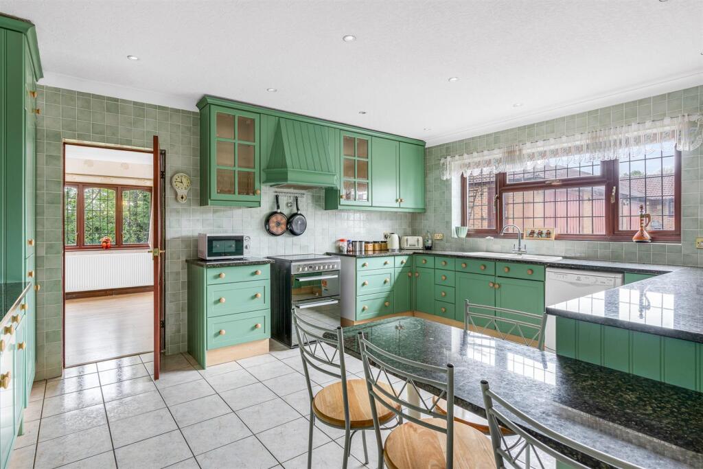 Additional image 8 of Reynards Road, Welwyn