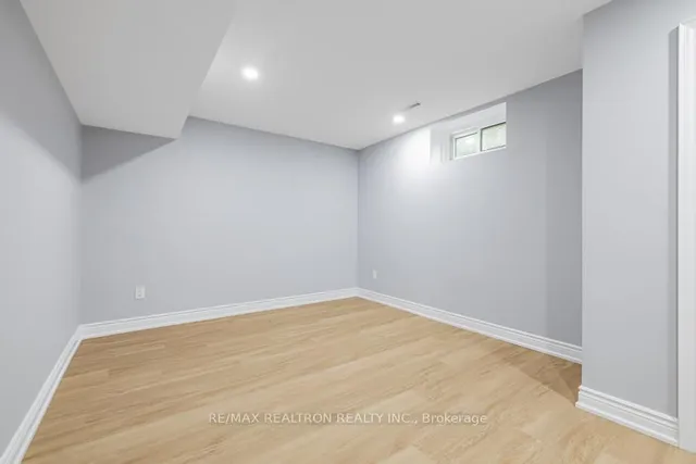 Additional image 23 of 23 Lawnview Dr