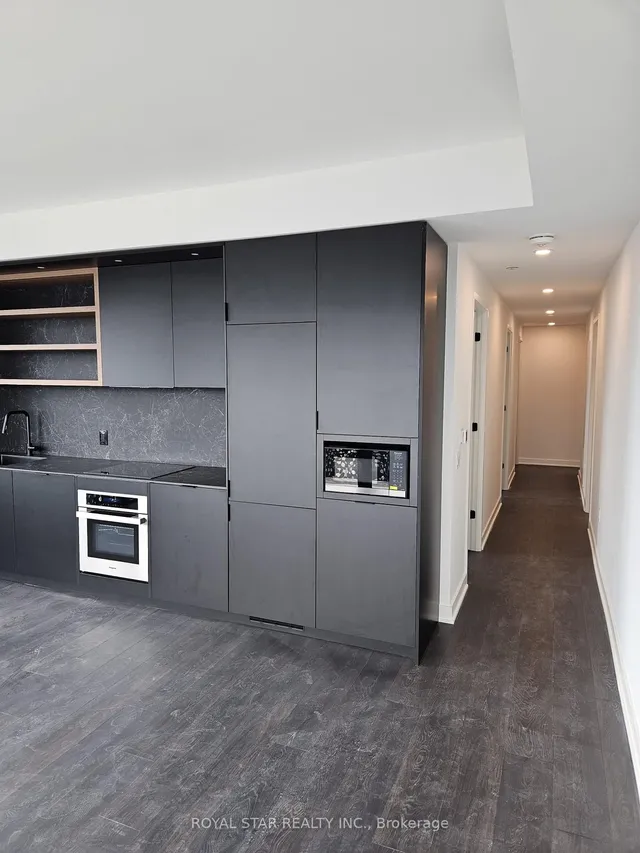 Additional image 18 of 55 Charles St Unit 2706