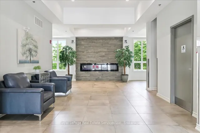 房产图片 3 - 1370 Costigan Rd 单元 301