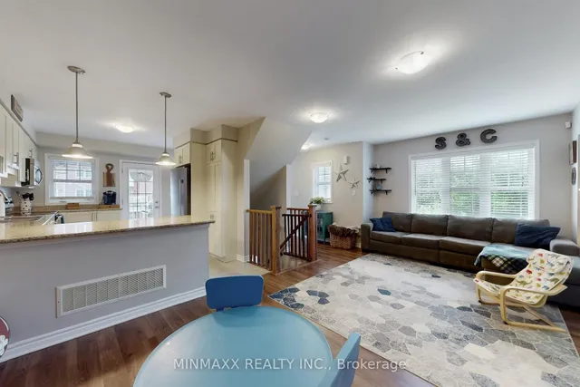 房产图片 18 - 300 Casson Pt