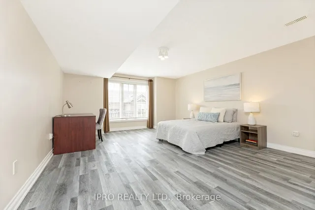 Additional image 22 of 165 Chandos Dr Unit 18