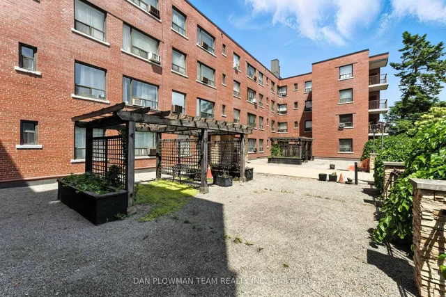 Additional image 4 of 2550 Bathurst St Unit 203