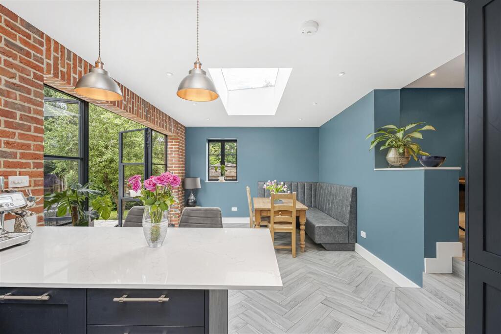 Additional image 6 of Hillside Way, Welwyn