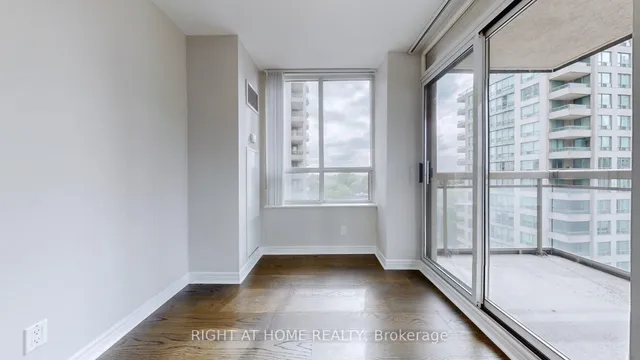 Additional image 23 of 18 Parkview Ave Unit 906