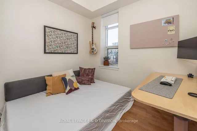 Additional image 4 of 438 Richmond St Unit 610