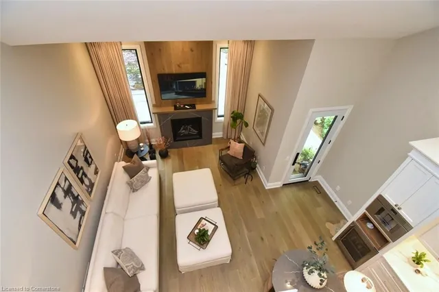 Additional image 36 of 98 Moore Cres